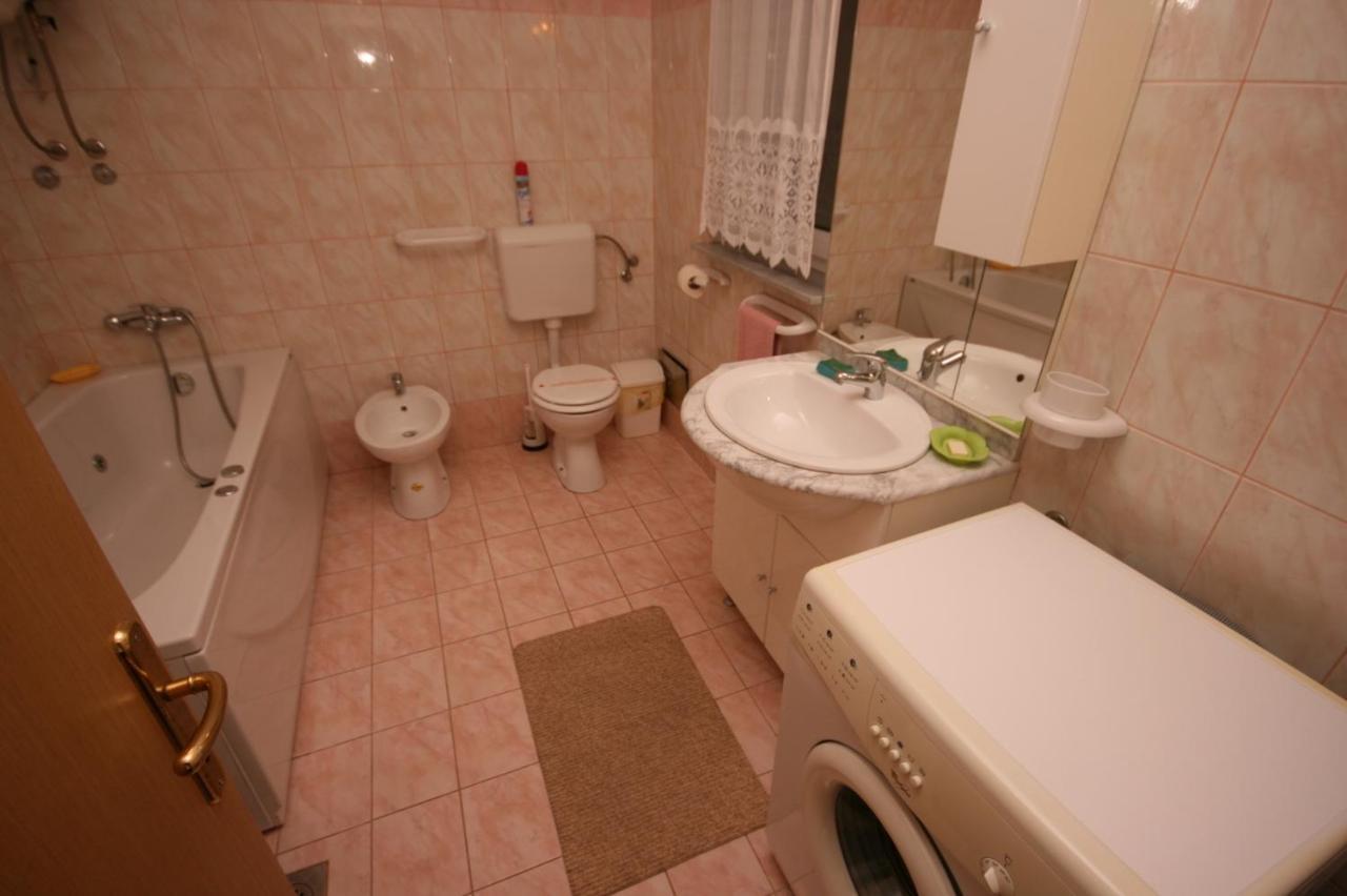 Apartments With Wifi Pula - 6987 외부 사진