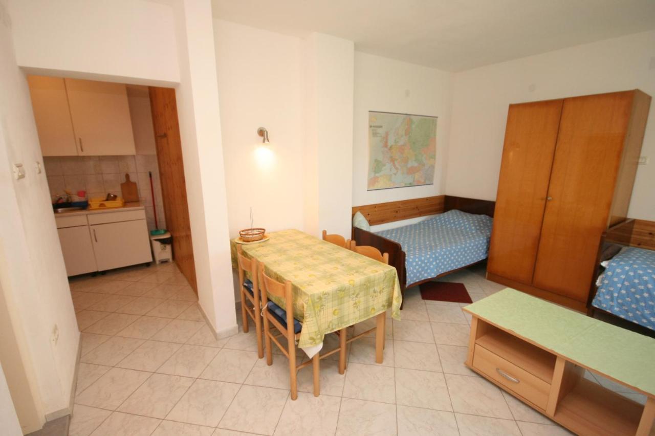 Apartments With Wifi Pula - 6987 외부 사진
