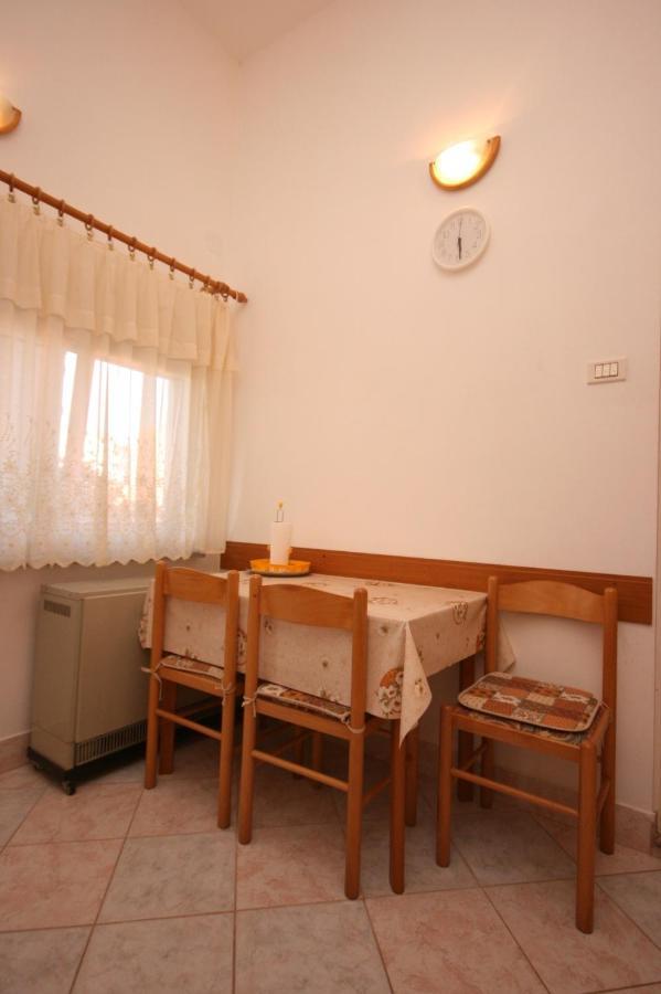 Apartments With Wifi Pula - 6987 외부 사진