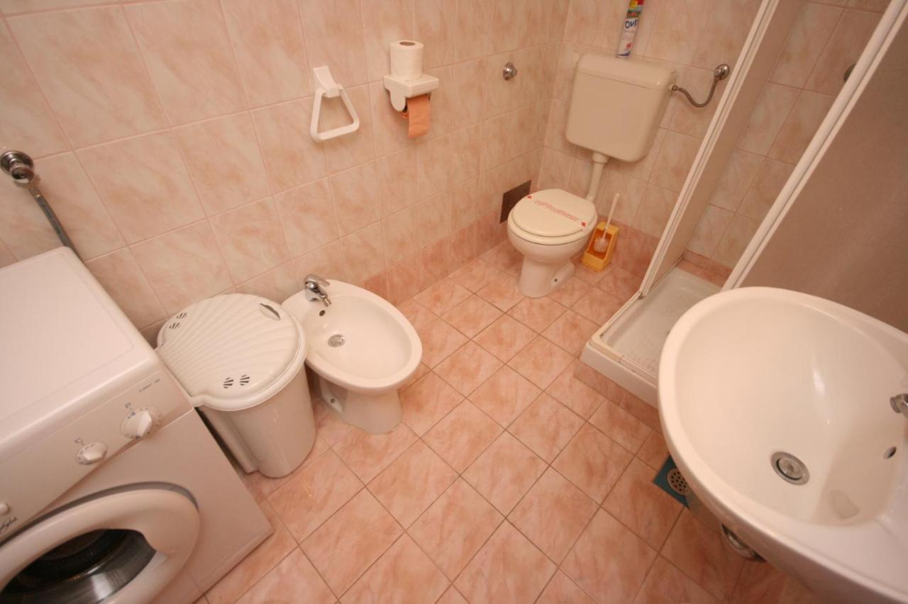 Apartments With Wifi Pula - 6987 외부 사진
